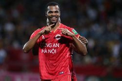 Vượt ải Hà Nội FC, CAHN chiếm lại ngôi đầu bảng