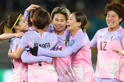 Cà phê đầu tuần: Nadeshiko và sự chịu đựng của tuyển nữ Nhật Bản