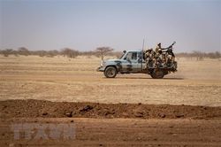 Bộ Ngoại giao Pháp tuyên bố đình chỉ viện trợ cho Burkina Faso