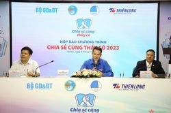 Tuyên dương thầy, cô giáo tiêu biểu giảng dạy ở các xã khó khăn