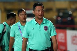 Đua trụ hạng V-League 2023: HLV Lê Huỳnh Đức nhắc bài học Nam Định cho cầu thủ B.Bình Dương