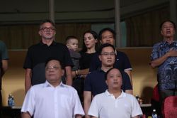 Vợ thủ môn Filip Nguyễn: 'Chồng tôi chơi chân rất tốt'
