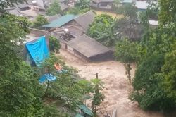 Tràn hồ chứa thải của mỏ đồng Tả Phời