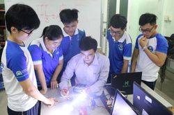 Giảm áp lực cho trường đại học