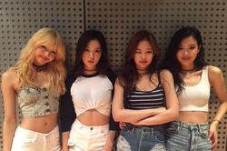 Ảnh chưa công bố về BlackPink
