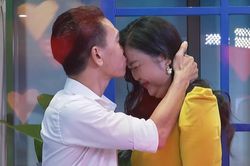 Người yêu đột ngột đòi chia tay, 2 năm sau cô gái bật khóc khi biết sự thật