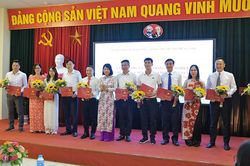 Bộ Công Thương: Quan tâm bồi dưỡng lý luận chính trị