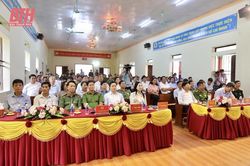 Bí thư Đảng ủy Khối CQ&DN tỉnh Trần Văn Hải dự 'Ngày hội toàn dân bảo vệ an ninh Tổ quốc' năm 2023 tại xã Vĩnh Thịnh