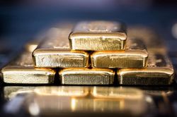 Vàng tụt giá vì phát biểu của một quan chức Fed