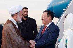 Chủ tịch Quốc hội Vương Đình Huệ thăm chính thức Iran