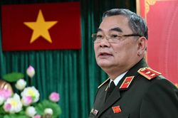 Vì sao Giám đốc công an tỉnh, Trưởng Công an huyện không là người địa phương?