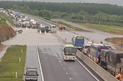 Thuê tư vấn độc lập tìm nguyên nhân gây ngập cao tốc Phan Thiết-Dầu Giây