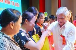 Chủ tịch Đỗ Văn Chiến về vùng Mỏ dự Ngày hội toàn dân bảo vệ an ninh Tổ quốc