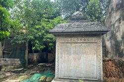 Về bài hai tấm bia đá cổ tại Thanh Hóa bị 'bỏ rơi': 'Chúng tôi rất xót xa..., nhưng đây là vấn đề khó'