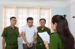 Bắt giám đốc lừa tiền cọc mua đất