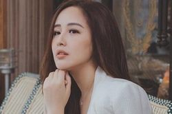Bộ ảnh Hoa hậu Mai Phương Thúy lên đồ trắng thanh lịch, đón tuổi mới, dạo phố Sài Gòn