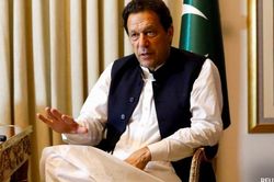 Cựu Thủ tướng Pakistan bị bỏ tù, cấm tham gia chính trường trong 5 năm