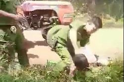 Tạm đình chỉ công tác trưởng công an xã đánh người dân ở Bình Phước