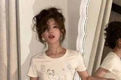 Triệu Lộ Tư thử nghiệm phong cách mới với tóc xoăn