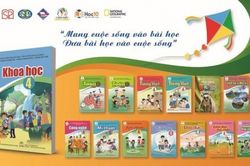 Giá tăng so với chương trình cũ, cảnh báo lợi ích nhóm trong kinh doanh sách giáo khoa