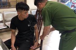 'Siêu trộm' leo tường như người nhện thêm một lần sa lưới