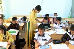 'Điệp khúc' thiếu giáo viên và nỗi trăn trở 'ba quyền'