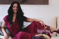 Diva Hồng Nhung khoe nhà mới ở Pháp, NSND Lê Khanh làm điều đặc biệt cho mẹ