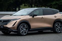 Nhật Bản đề xuất mỗi 70km cao tốc phải có một trụ sạc nhanh xe điện