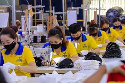 Chưa chốt phương án tăng lương tối thiểu vùng 2024