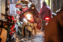 Thời tiết ngày 10/8: Bắc Bộ hứng mưa, Trung Bộ có nơi nắng nóng trên 38 độ C