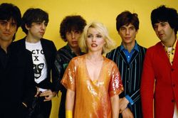 Ca khúc 'Heart of Glass' của Blondie: Nổi loạn cưỡi trên làn sóng mới