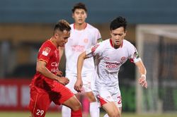HLV Trần Công Minh: 'Ngôi vô địch V-League còn bỏ ngỏ'