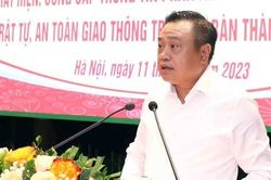 Chủ tịch Hà Nội: Người vi phạm giao thông phải 'e ngại' khi bị phản ánh