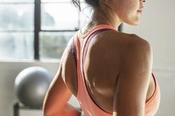 Bị cảm lạnh có nên tập thể dục không?