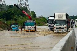 Công bố kết quả kiểm tra ban đầu vụ mưa gây ngập cao tốc Phan Thiết - Dầu Giây