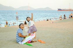 Những đứa trẻ lớn lên cùng biển