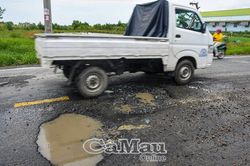 Khắc phục hư hỏng, đảm bảo ATGT trên tuyến đường Hồ Chí Minh