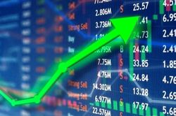 VN-Index hồi phục, cổ phiếu VIC phá kỷ lục về lượng khớp lệnh
