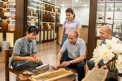 Khám phá bí quyết độc quyền của xưởng chế tác trầm hương sạch ở Hà Nội