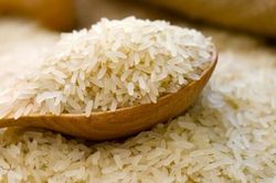 Trong 1 tháng, giá gạo trong nước tăng tới 30%