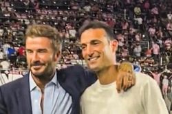 Sau 'vệ sĩ' De Paul, HLV Scaloni đến Mỹ thăm Messi ở Inter Miami