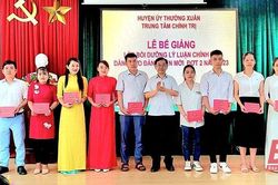 Thường Xuân nâng cao trình độ lý luận, chính trị cho cán bộ, đảng viên