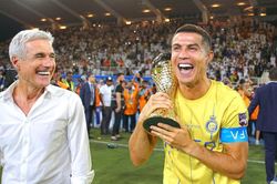 Ghi 2 bàn, Ronaldo giúp Al Nassr giành chiếc cúp y hệt World Cup