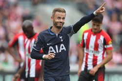 Không Harry Kane, Tottenham thoát thua Brentford trong ngày 'số 10 mới' ra mắt ấn tượng