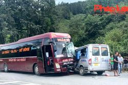 Hai ô tô chở khách va chạm tại Sa Pa, hơn chục người bị thương