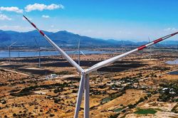 18 dự án điện tái tạo chuyển tiếp đã phát hơn 952 MW lên lưới