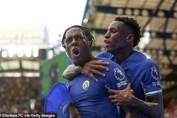 Tân binh 45 triệu euro ghi bàn ngay trận ra mắt Chelsea