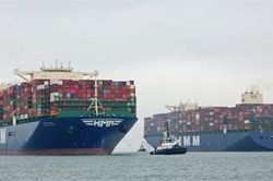 Việt Nam – UAE ký kết hợp tác về chương trình hộ chiếu logistics