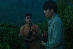 Phim 'Bên trong vỏ kén vàng': Hành trình của đức tin và tỉnh thức