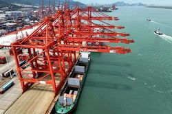Kinh tế Trung Quốc chậm lại, thế giới tổn thương?